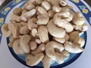 Naturally grown Cashew ನೈಸರ್ಗಿಕವಾಗಿ ಬೆಳೆದ ಗೋಡಂಬಿ - 100gms